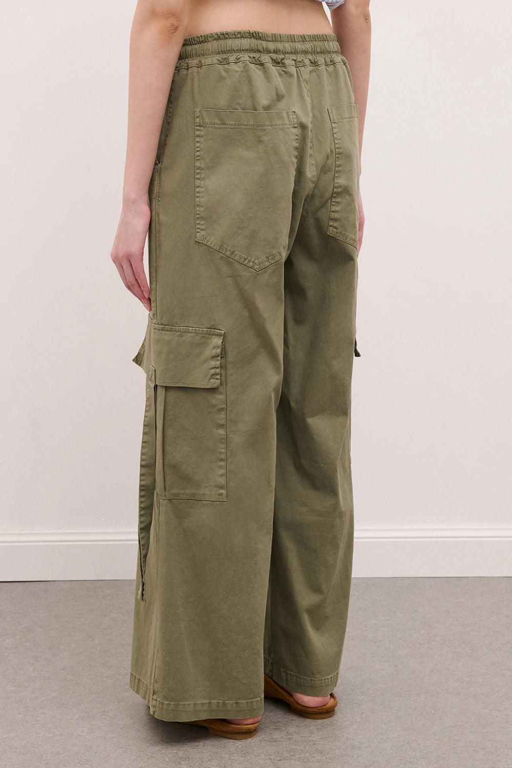 PANTALONE CON TASCHE TWO WAY