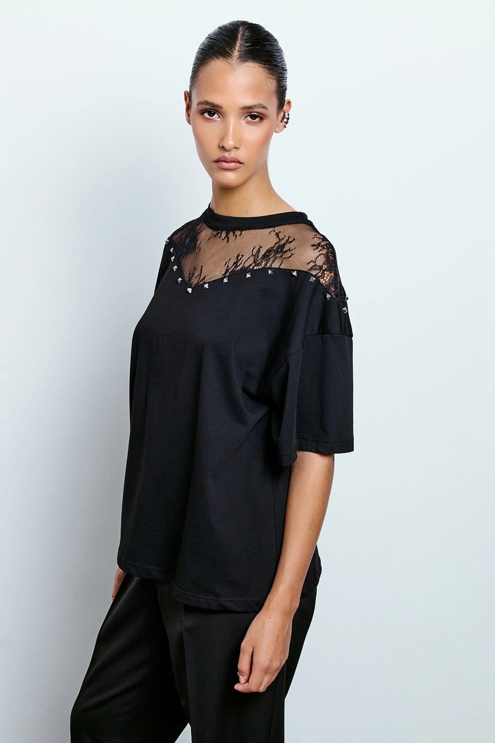 T-SHIRT INSERTO PIZZO CON BORCHIE