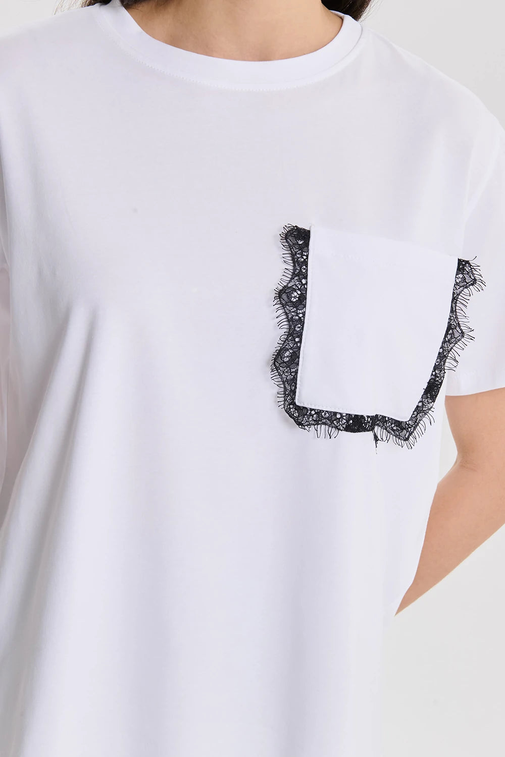 T-SHIRT CON INSERTI PIZZO    TWO WAY